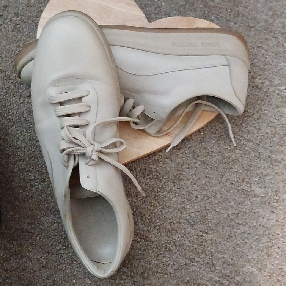 Cream Casual Sneakers with Lace-up Design - Picture 3 of 3